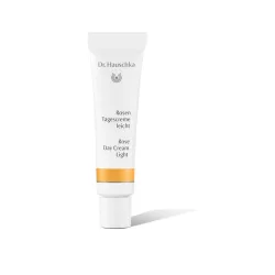 Dr. hauschka könnyű rózsa nappali krém kis méret 5 ml - bio és natúr kozmetikumok